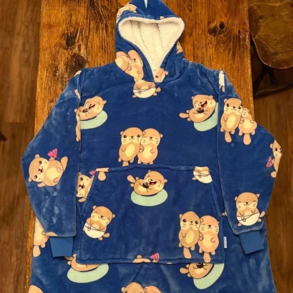 Oversized Fleece Otter Hoodie